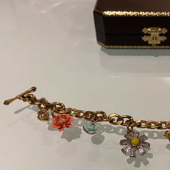 Juicy Charm Bracelet - Picture 3 of 5